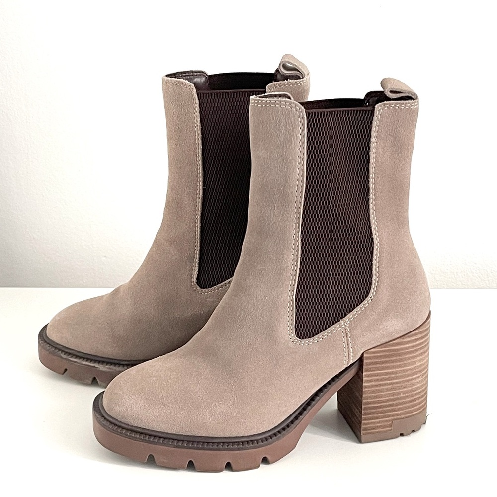 Suede Taupe Chunky Heel Chelsea Ankle  Boots Lug Sole Size 9 Tan